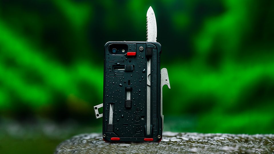30 MUST HAVE Doomsday Survival Gadgets for Your Outdoor Experience