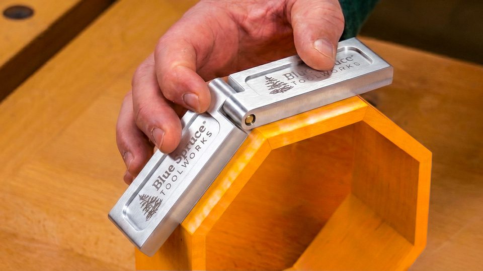 20 GENIUS Woodworking Tools You'll Wish You Had!!