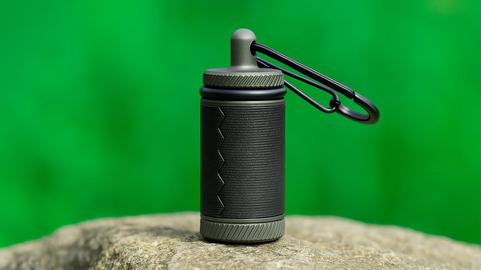 35 Coolest Doomsday Survival Gear & Prepper Gadgets You Need in 2025